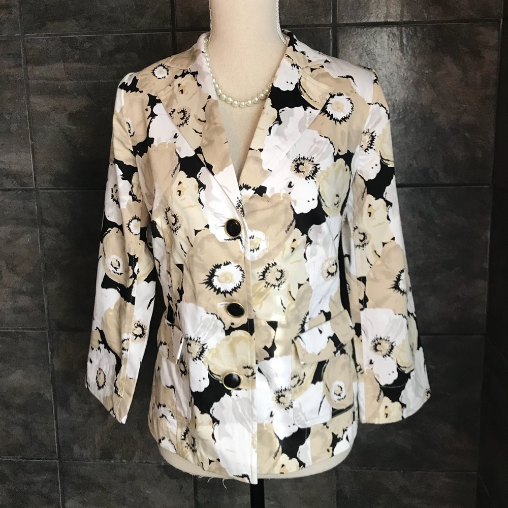 NEW Beautiful Joan Rivers Floral Blazer-Size 4